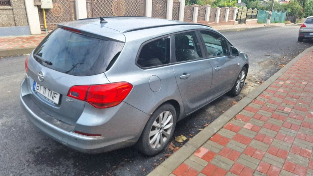 Opel Astra j  1.7 Euro 5 an 2013