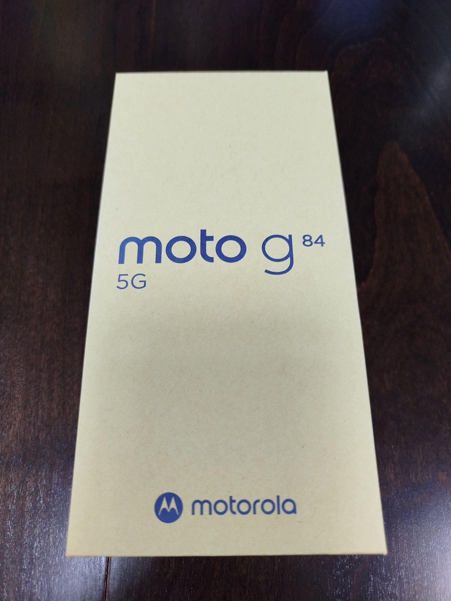 Продавам Motorola g 84 моторола g84