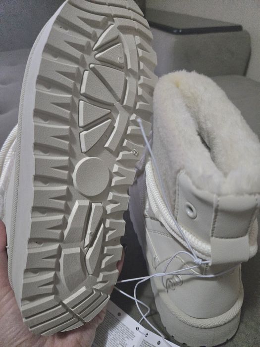 Промоция! Нови дамски апрески в бежов цвят