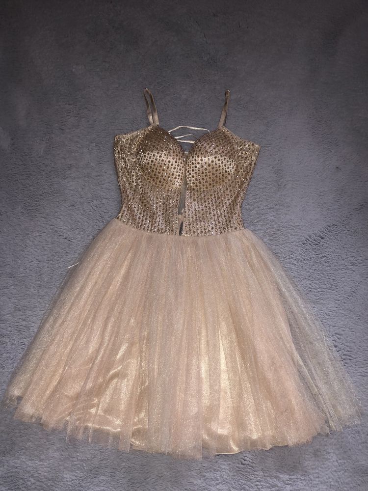 Vand rochie de seara, marimea S