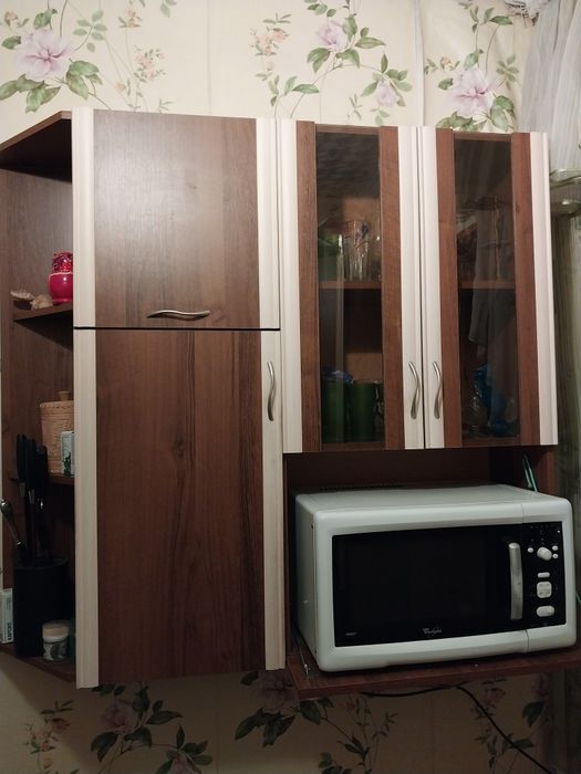 Полка,буфет настенная.