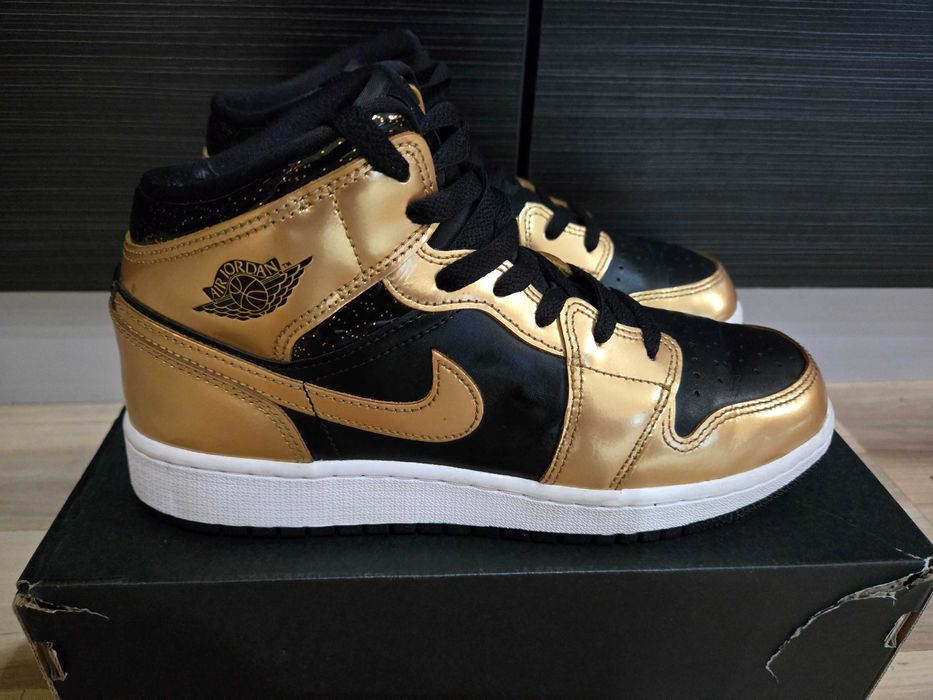 Маратонки Nike Air Jordan 1 / Перфектно състояние