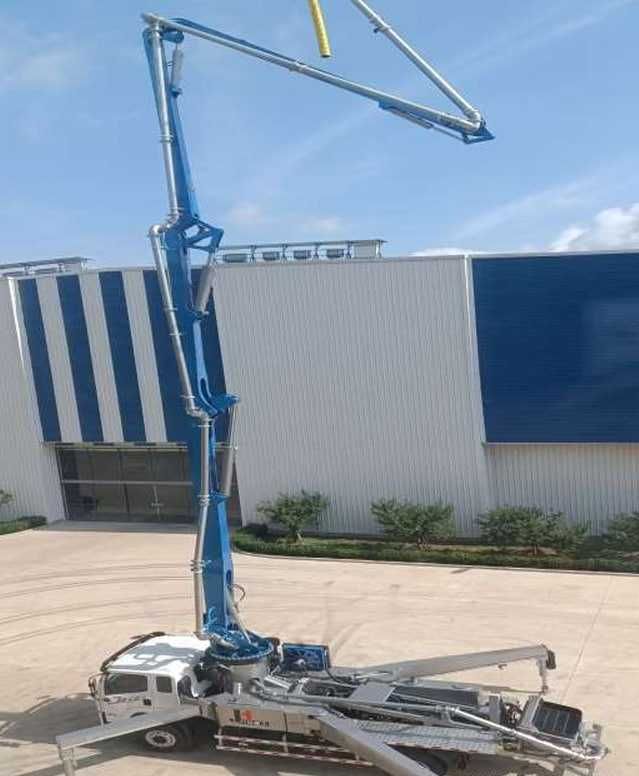 Автобетононасос Howo Jiuhe JH36