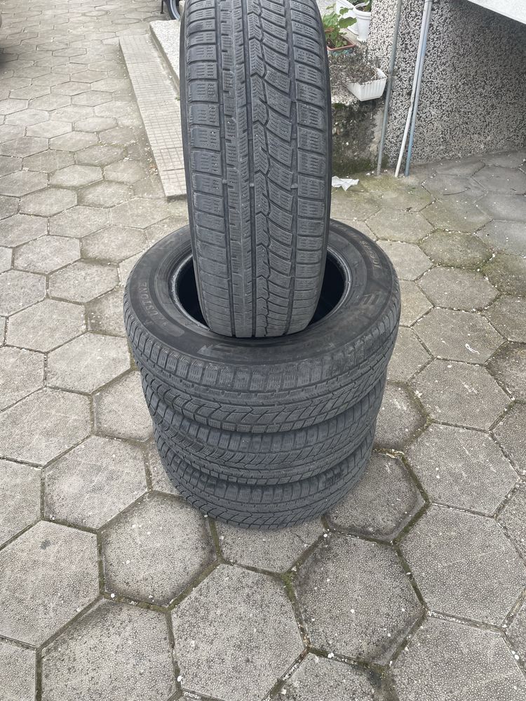 Всесезонни Гуми Austone 235/65/17