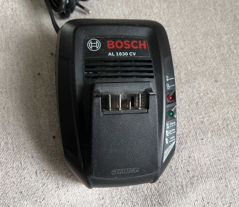 Incarcator Bosch AL 1830 CV defect pentru acumulatori 14V 18V Li Ion