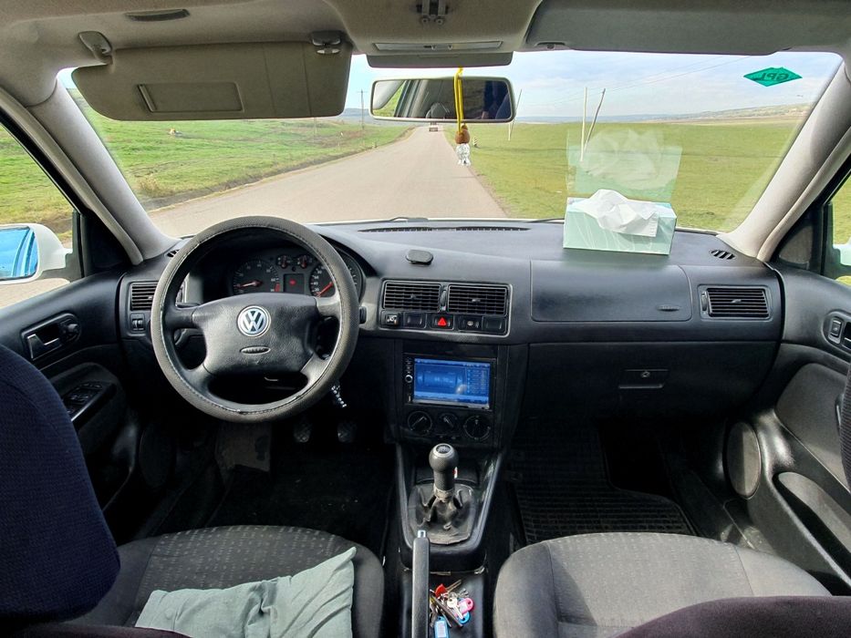 Vând golf 4,2.0 benzină +GPL