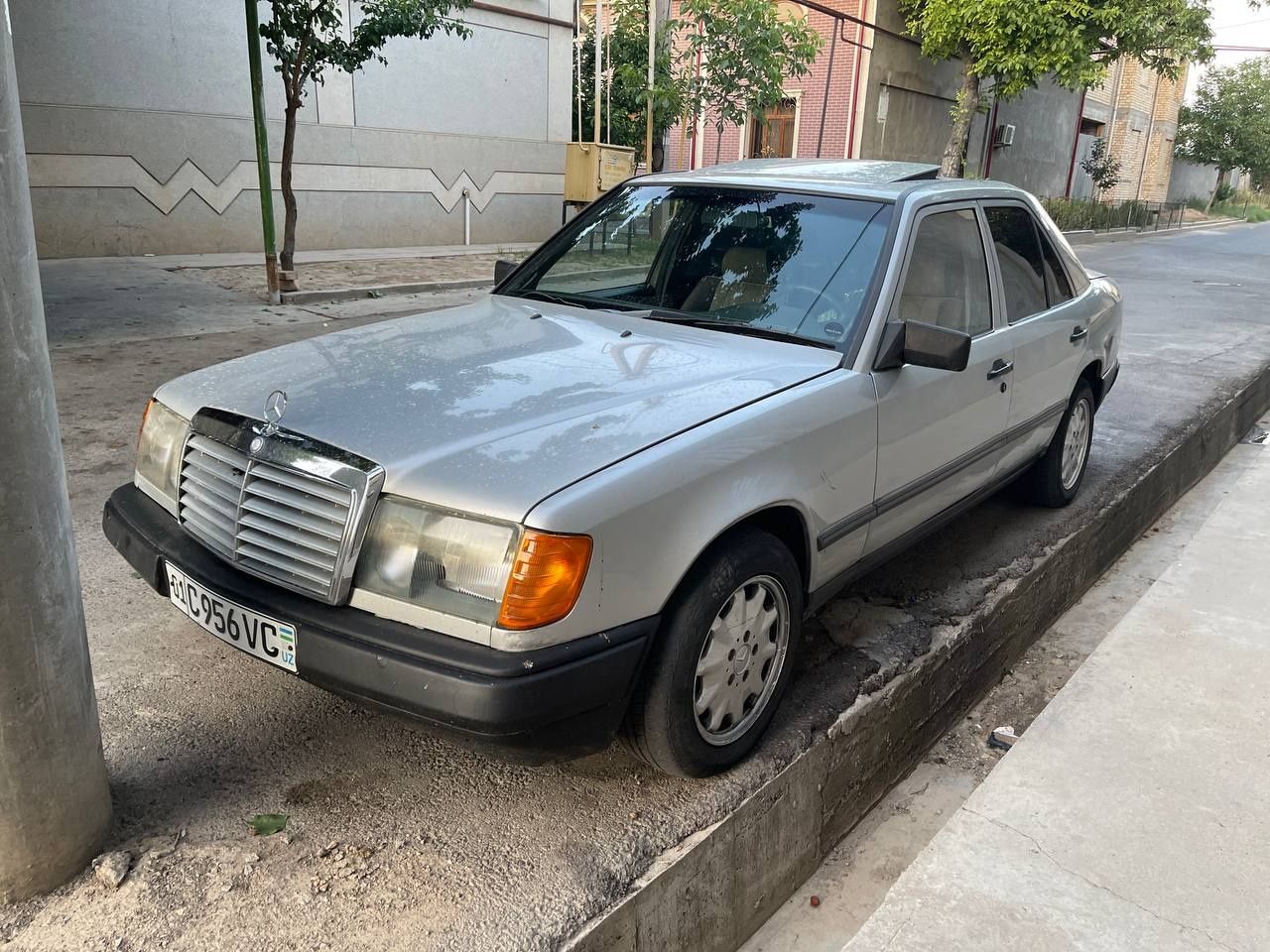 Mercedes Benz W124 111 motor