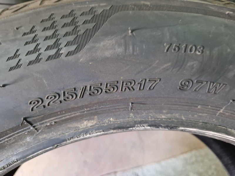 4 Bridgestone R17 225/55
летни гуми DOT0621