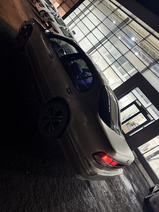 Продам автомашину Nissan Maxima