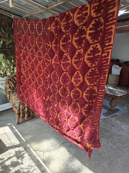 Pături si preșuri țesute manual de peste 100ani