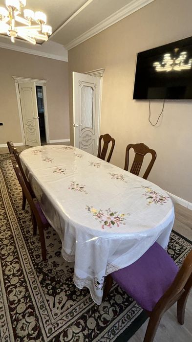 Стол и стулья сатылады