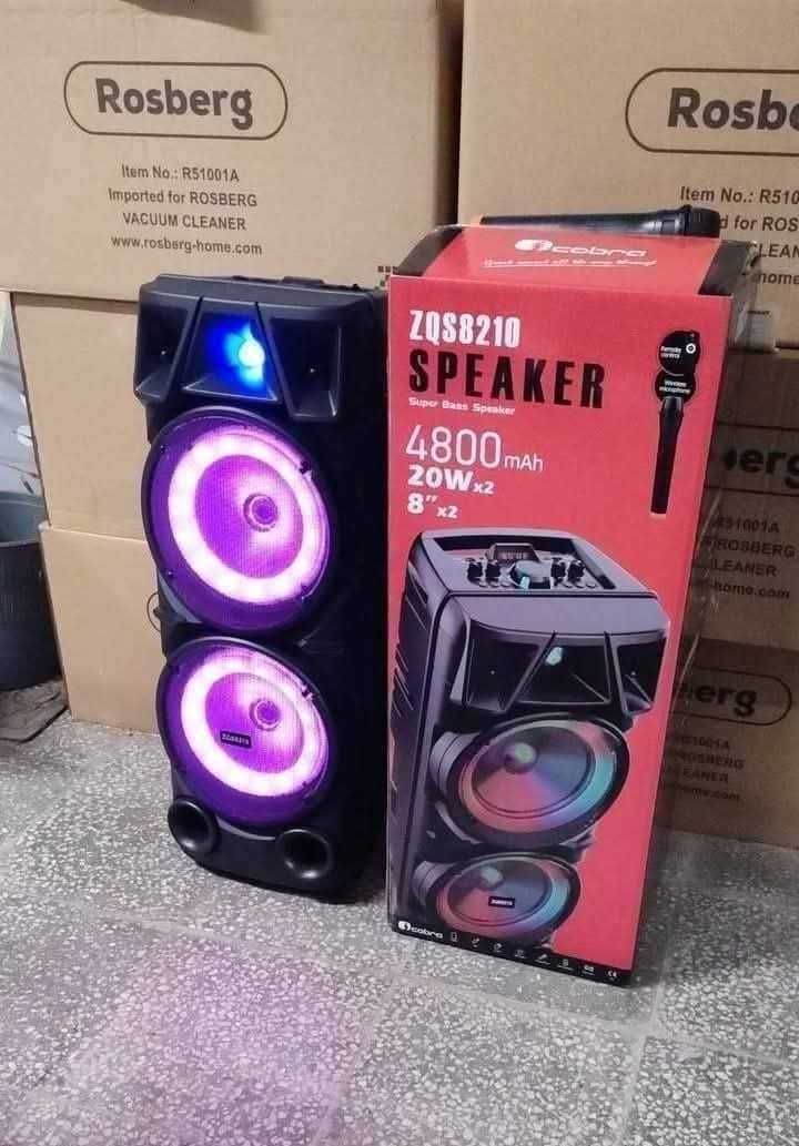 Двойна караоке колона ZQS-8210 с Bluetooth 2х8“ микрофон и светлини.