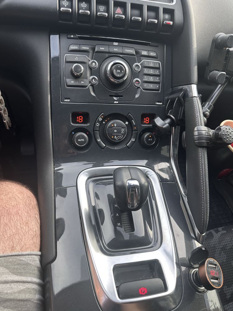 Peugeot 3008 hybrid 4 2.0hdi