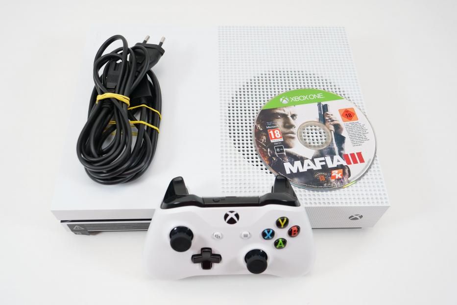 Consola Microsoft XBOX ONE S 1TB - BSG Amanet & Exchange