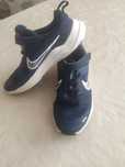 Nike Nike Nike .