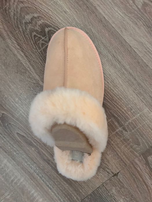 Дамски домашни пантофи UGG