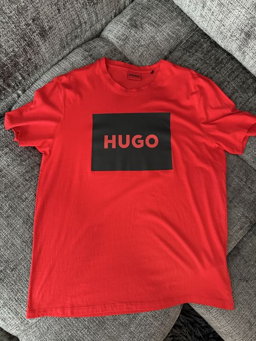 Tricou Barbati  HuGo Boss L 10/10 Pret : 79 lei