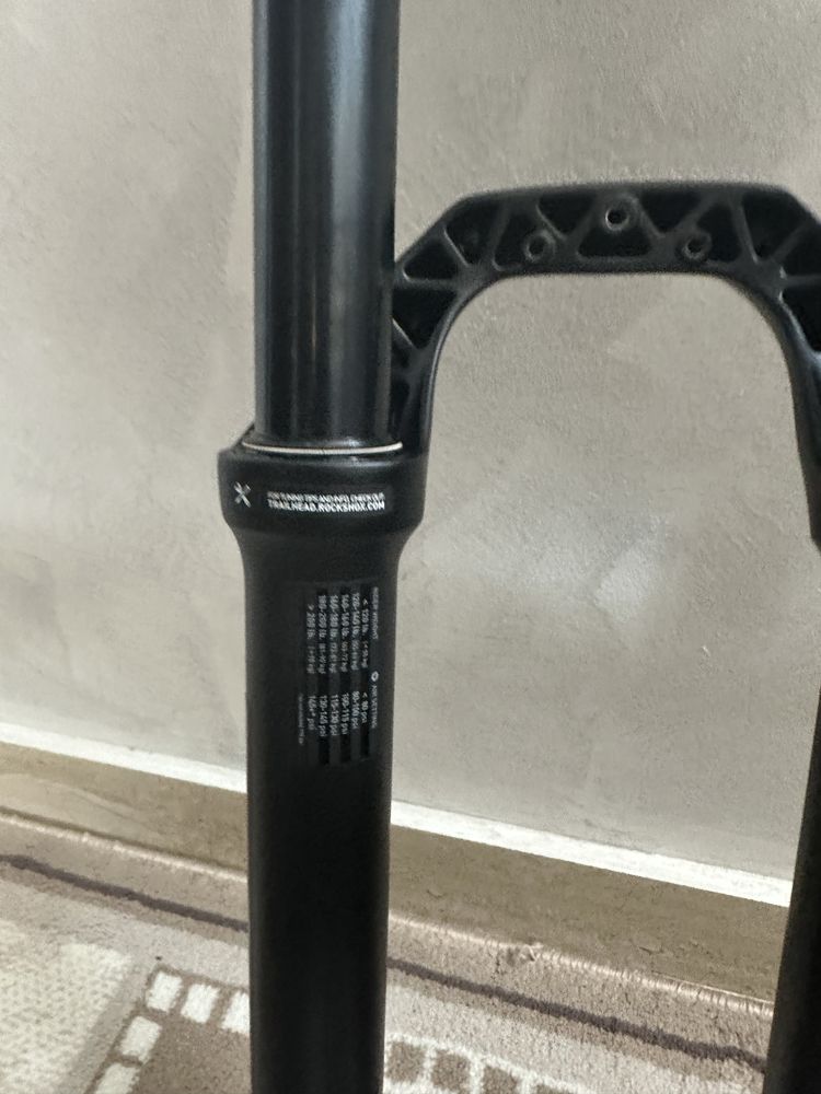Furca de bicicleta RockShox 35 160 mm ( noua)