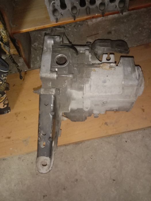 Продам коробку  механика гольф3, 1,6 рабочая 50000