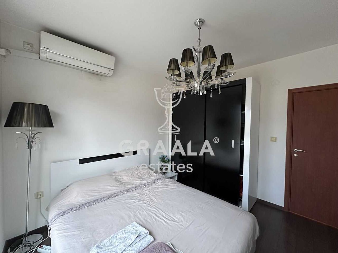 Продава се Тристаен апартамент в София, Манастирски ливади - 96 кв.м за 3065 €/кв.м - Снимка #4