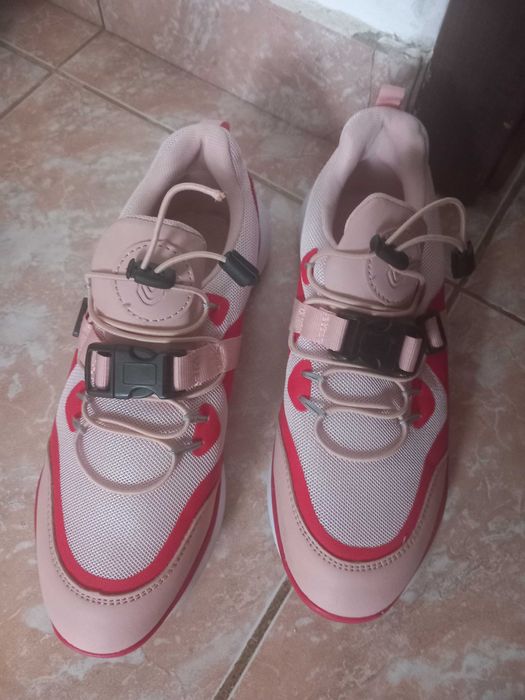 Adidași pentru fete