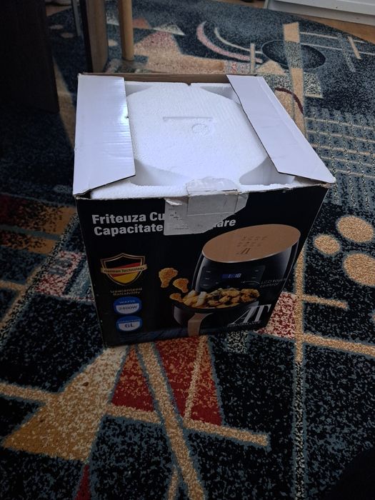 Vând Air Fryer folosit de 2 ori