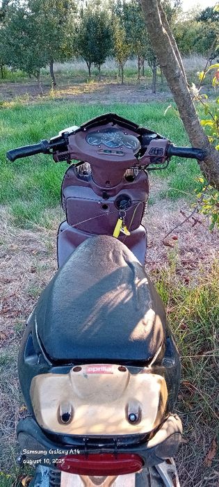 Vând sau schimb Scuter aprilia sonic 80cc