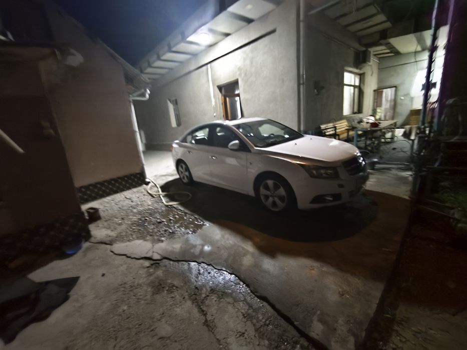 Продам Шевроле Круз