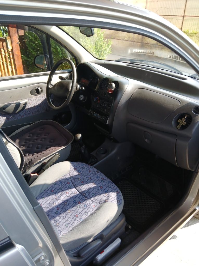 Vând Matiz 6500 ron