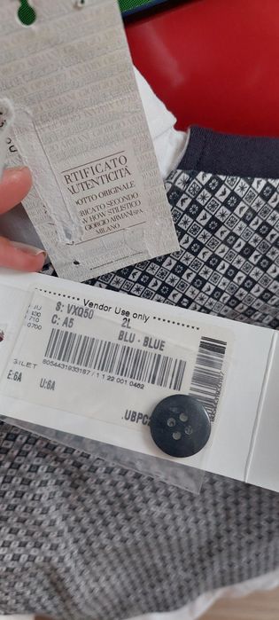 ARMANI оригинален нов елек с риза HM 104 см