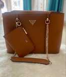 Чанта Guess оригинална