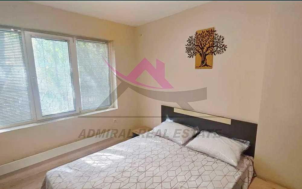 Дава се под наем Двустаен апартамент в Варна, Червен площад - 78 кв.м за 486 € - Снимка #3