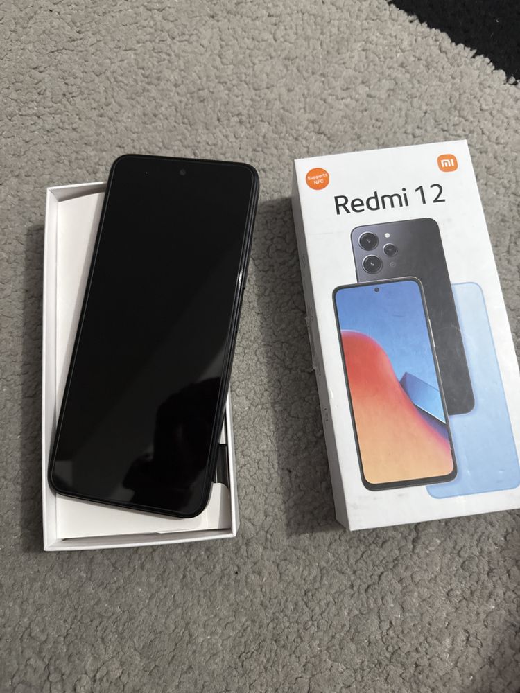 Redmi 12.