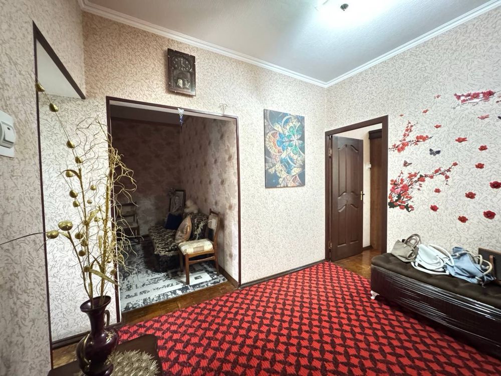 Продается 2-комнатная квартира, Карасу-1, ор-р Конечная автобусов