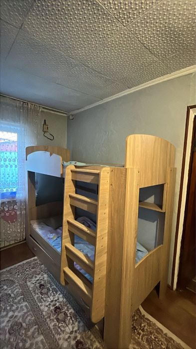 Продаю двухъярусную кровать
