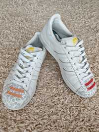 Adidas Pharrell Williams 42