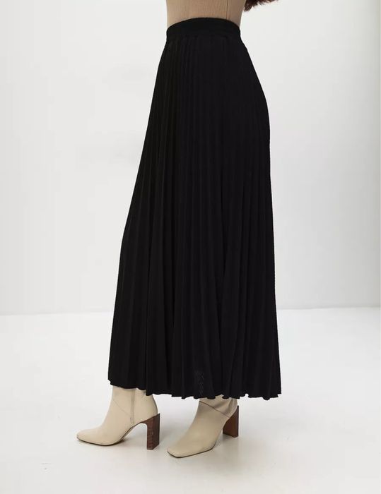 Продам юбку тёплую плиссе в отличном состоянии