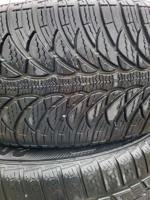 Roți de iarnă 205 55 r16.