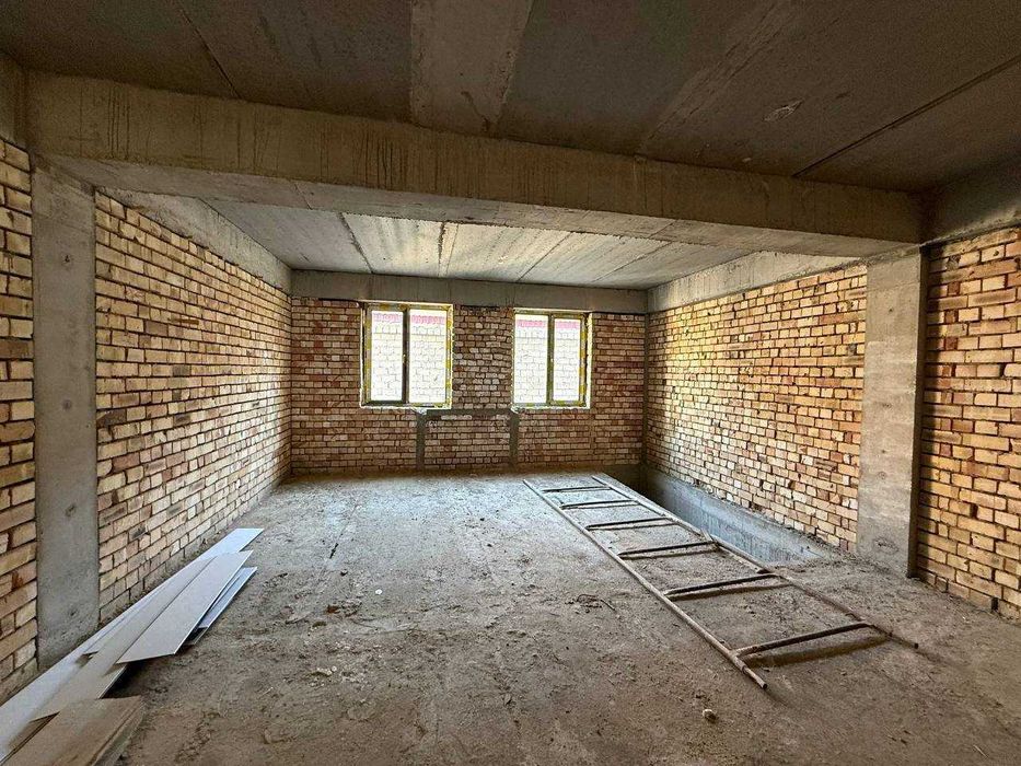 СРОЧНО! Квартира 108 м² (1 этаж + подвал) в Сергели 52 000у.е