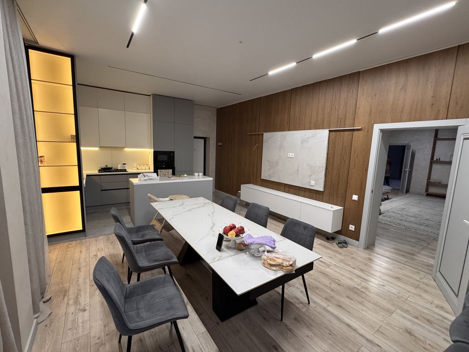 Продам дом в стиле Хай Тек срочно