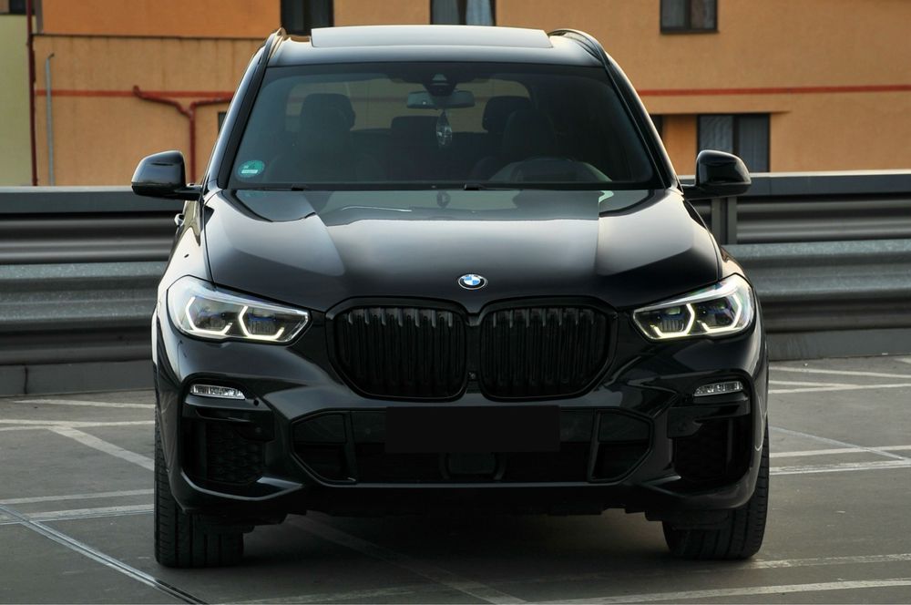 BMW X5 /M Pack/ 2020 / 3.0D /Panorama/Laser/H&K/Swarowski