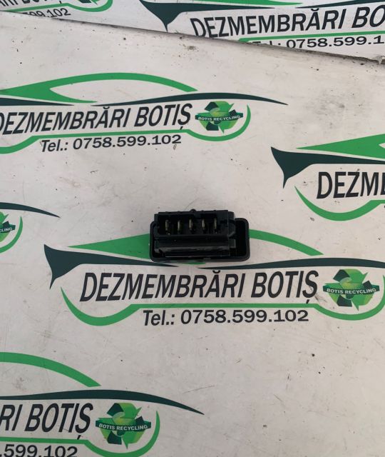 Buton blocare deblocare usi Dacia Logan prima generatie