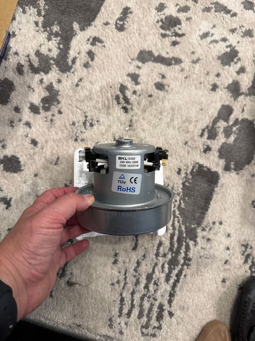 Мотор-агр.за прахосмукачка 230VAC/506Hz/1200W
