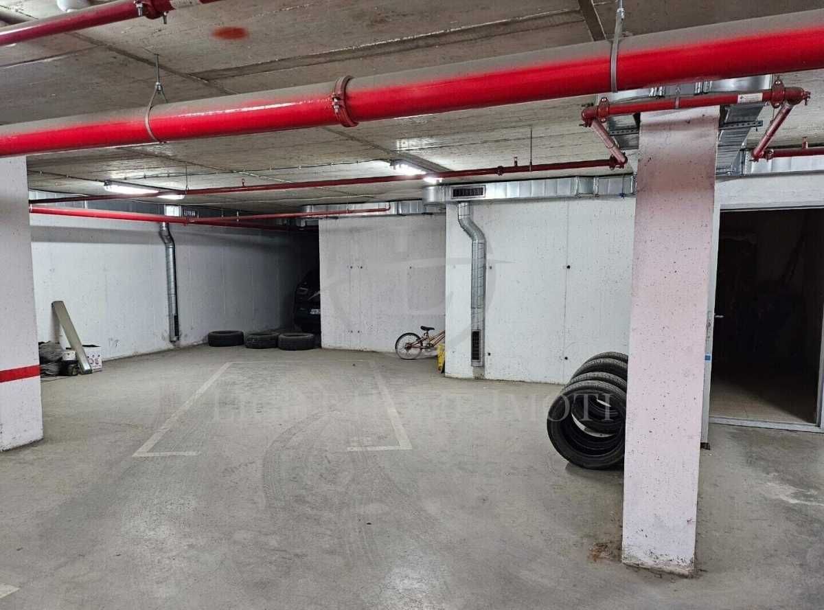 Продава се Тристаен апартамент в Пловдив, Кючук Париж - 100 кв.м за 2250 €/кв.м - Снимка #9
