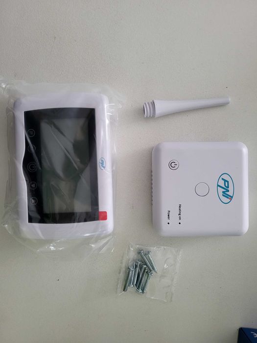 Termostat inteligent PNI CT36 cu WiFi controlabil prin aplicatie