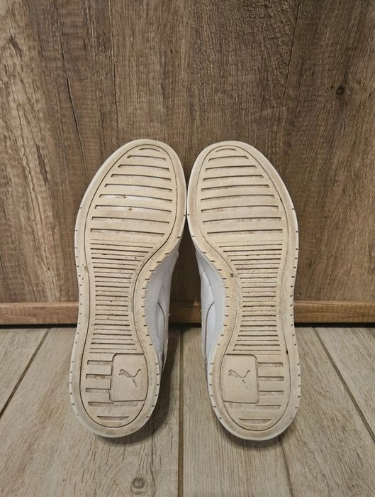 Adidasi Puma albi de piele