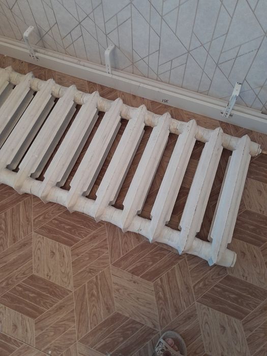Батарея продам 4 шт