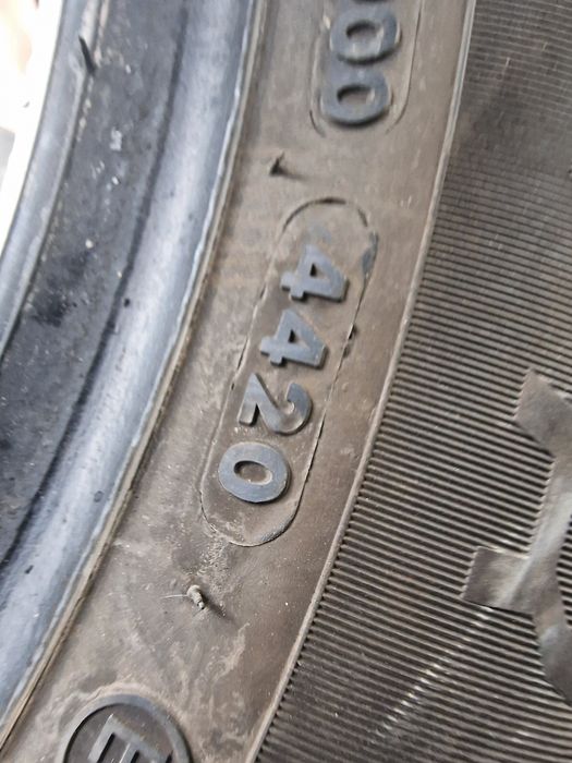 Anvelope 185/65R15 marca Vredestein, M +S, DOT 2020