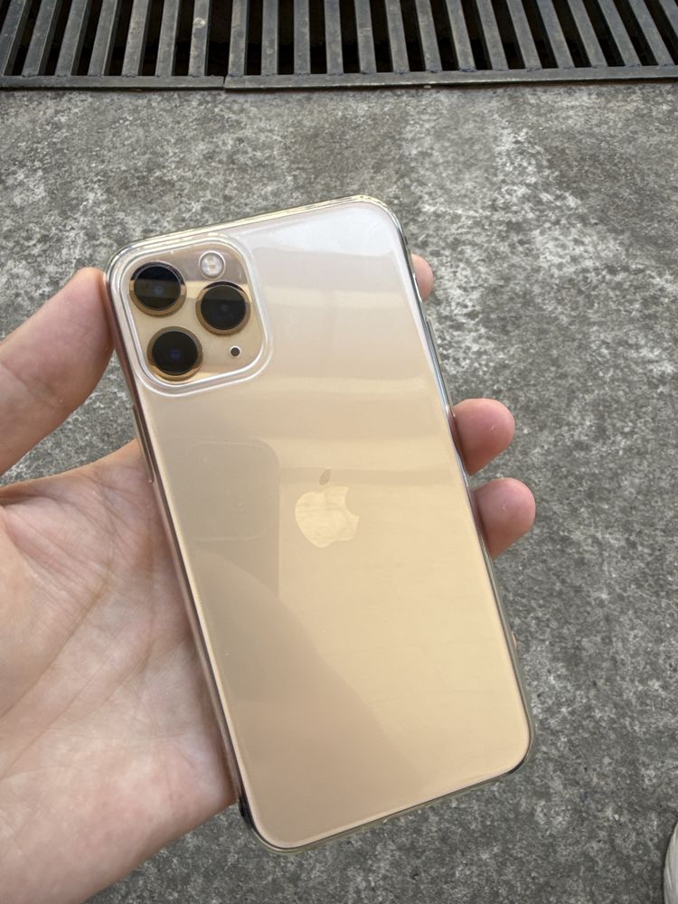iPhone 11 Pro Gold