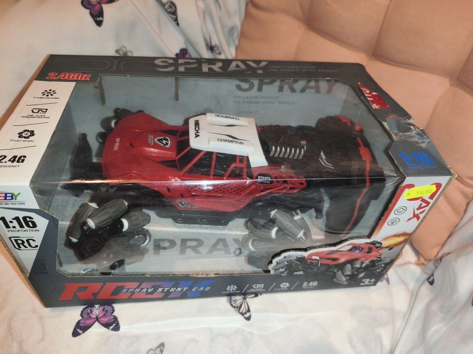 Джип с дистанционно и спрей ефект огън